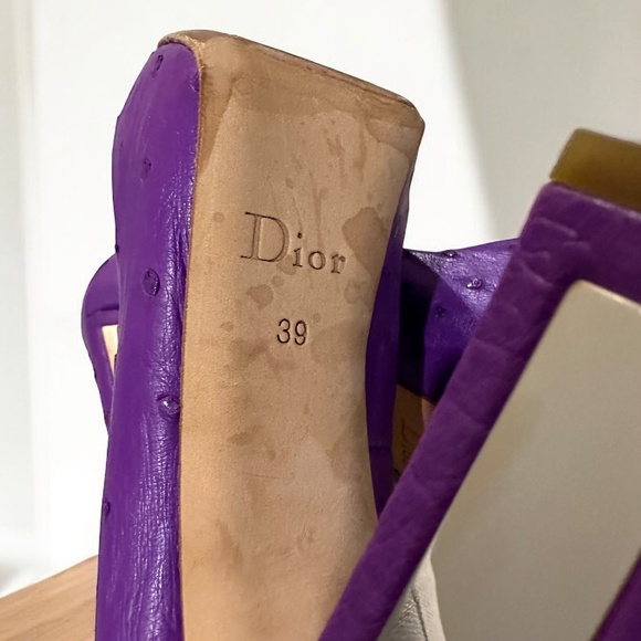 Christian Dior Ostrich Platform Pumps - Picture 5 of 6